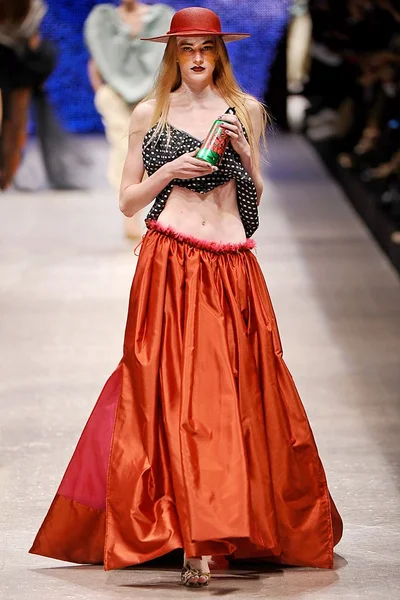Look 60